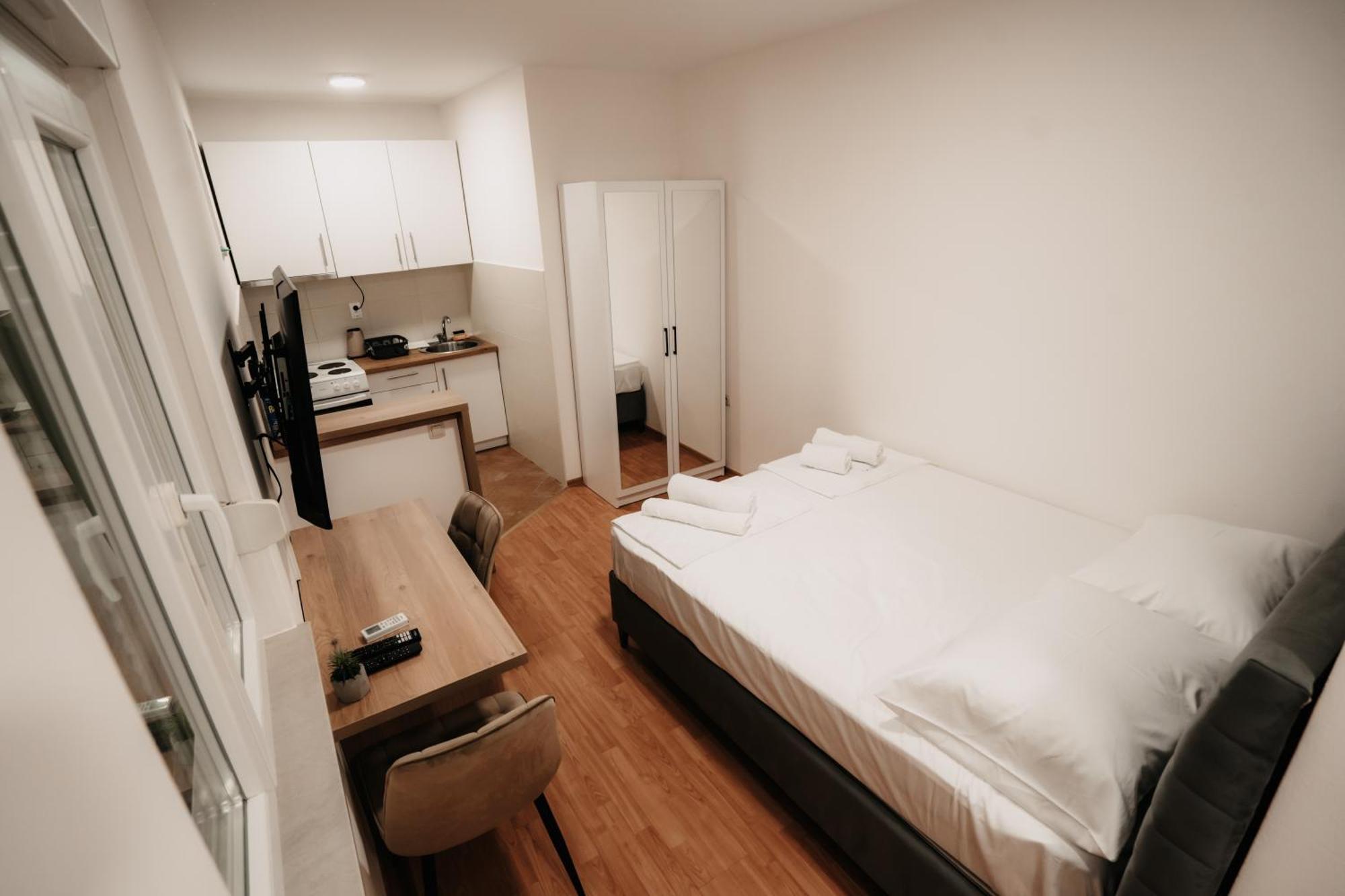 Riverside Apartments 莫斯塔尔 外观 照片